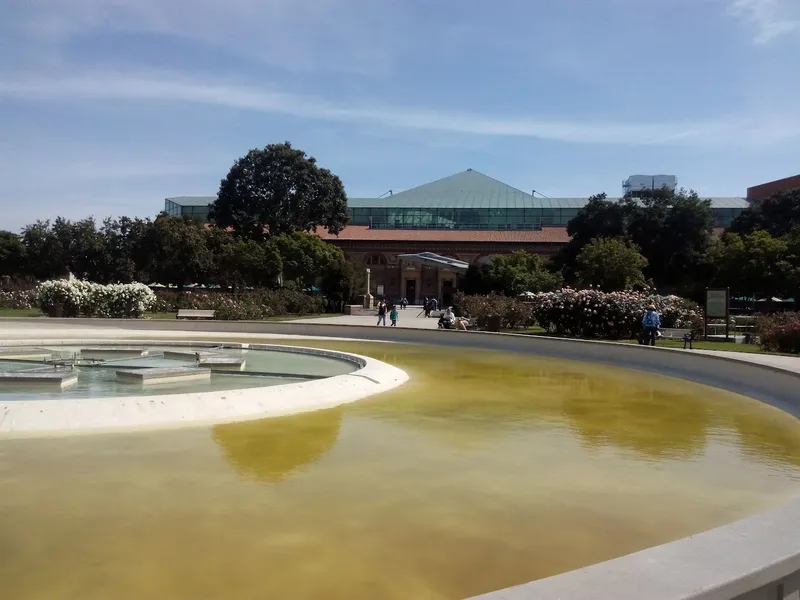 photo spots Exposition Park Rose Garden