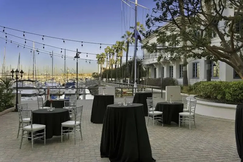 Hotels with balconies DoubleTree by Hilton Hotel San Pedro - Port of Los Angeles