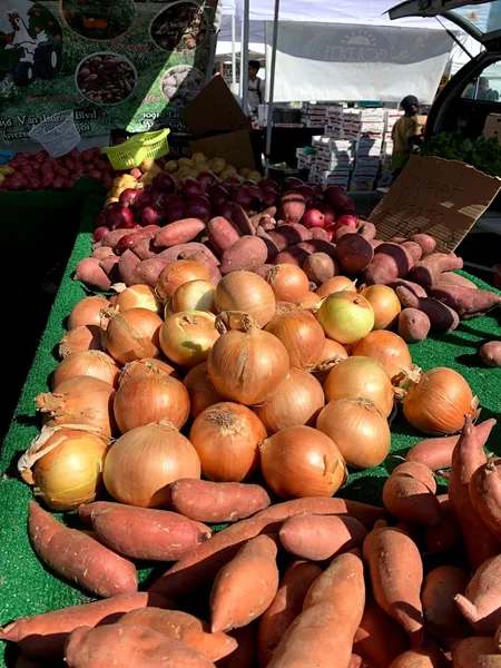 Long Beach Farmers Market