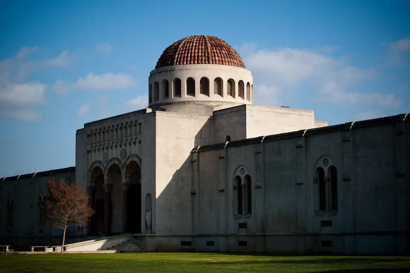 Historical sites Great Mausoleum of Oak Hill