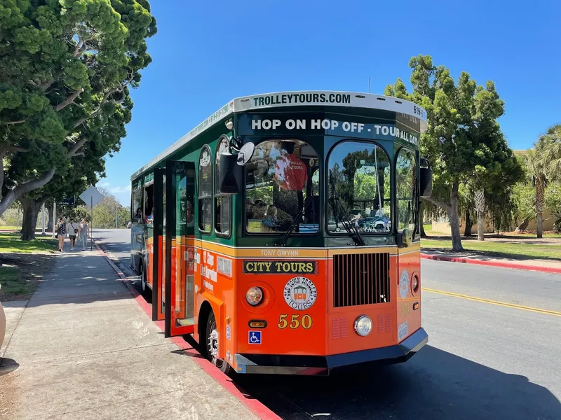 road trips Old Town Trolley Tours