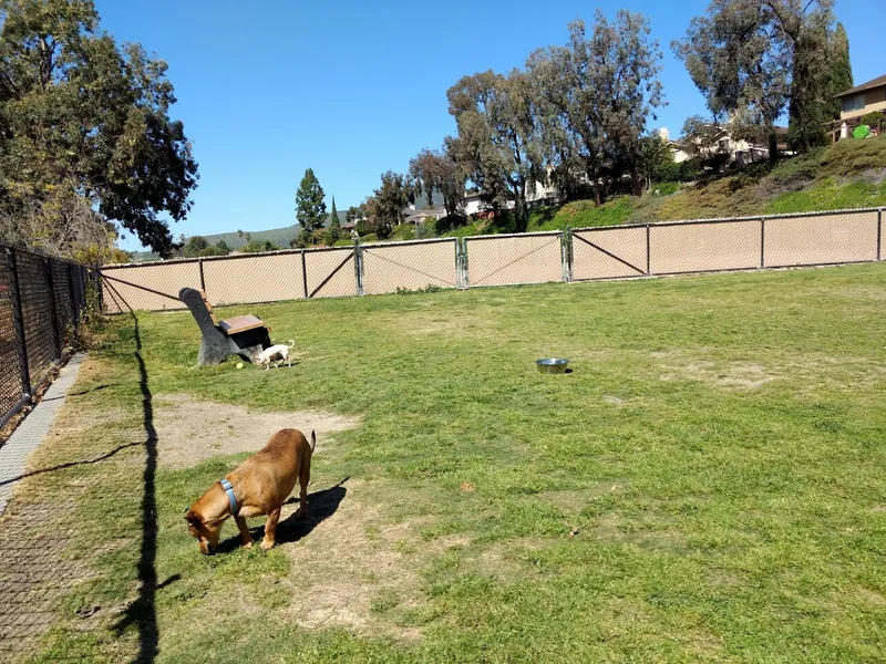 dog parks Rancho Penãsquitos Linear Dog Park