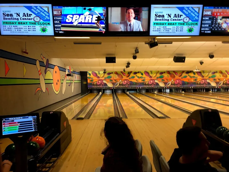 Bowling Sea 'N Air Lanes