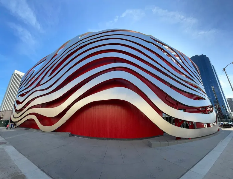 Museums Petersen Automotive Museum