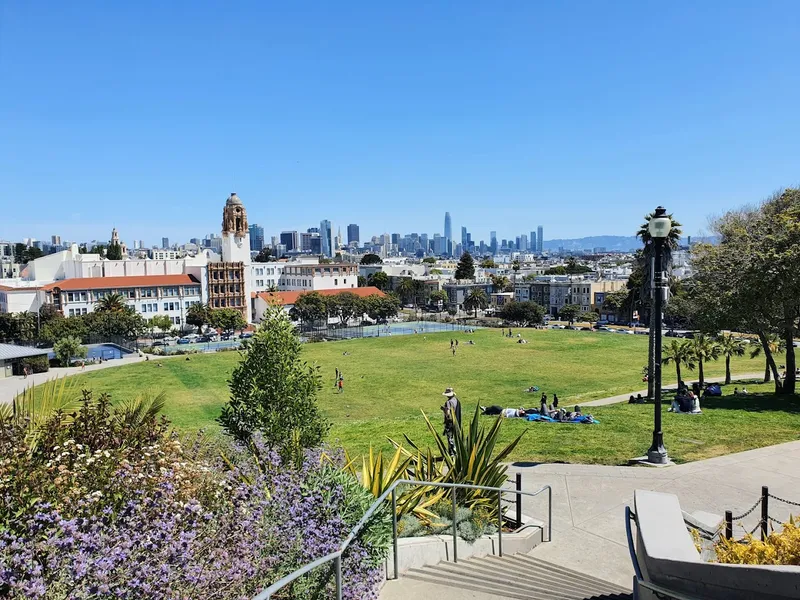 Parks Dolores Park