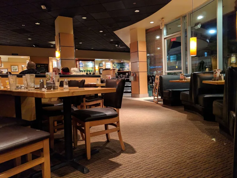 Pasta restaurants California Pizza Kitchen at Encino