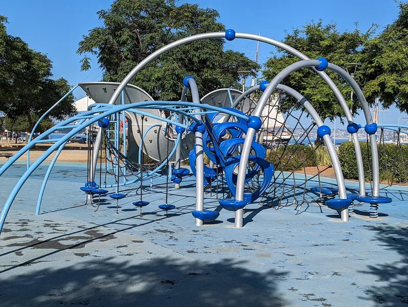 playgrounds Waterfront Park Playground