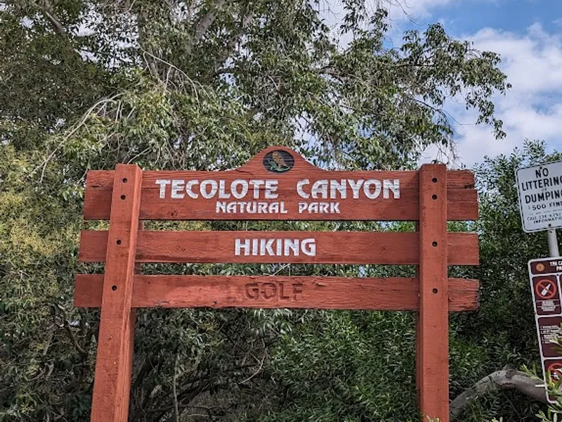 Tecolote Canyon Trailhead