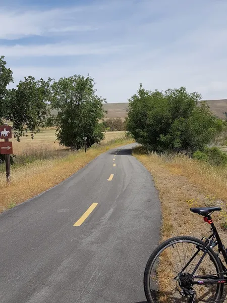 Kid-friendly bike trails Coyote Creek