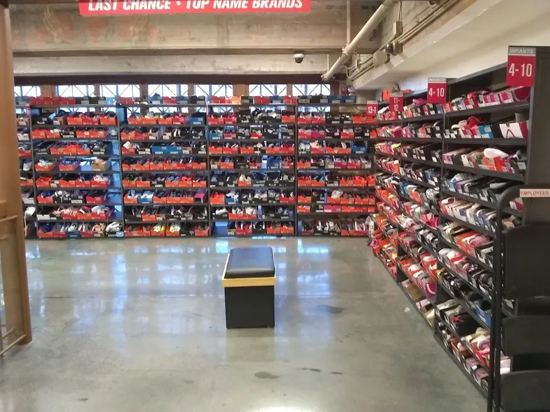 sneaker stores WSS