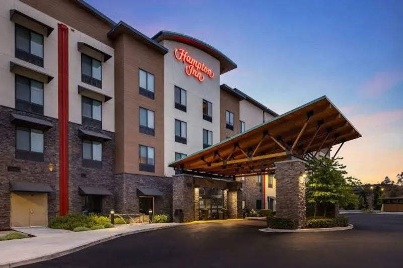 pet friendly hotels Hampton Inn San Jose Cherry Ave