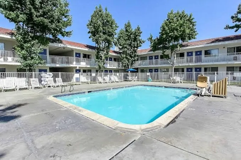 pet friendly hotels Motel 6 San Jose, CA - South