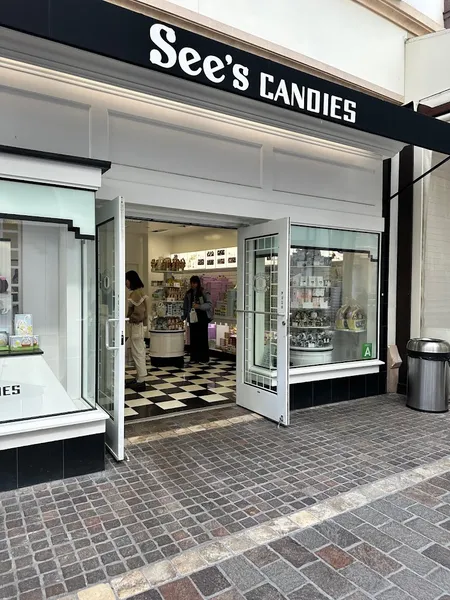 chocolate shops See's Candies