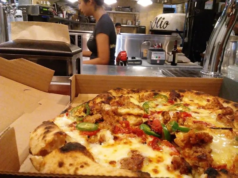 pizza places Olio Wood Fired Pizzeria GCM in Downtown Los Angeles