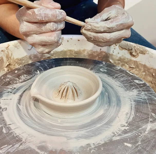 pottery classes Pinch Pottery Studio