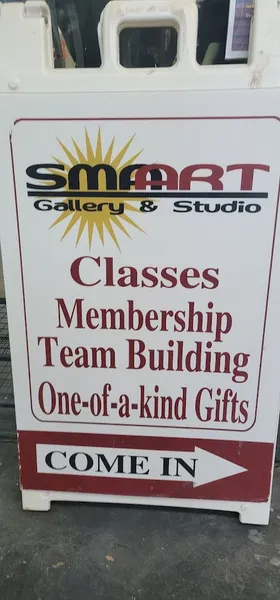 SMAart Gallery & Studio