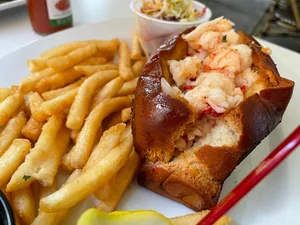 lobster rolls in San Diego