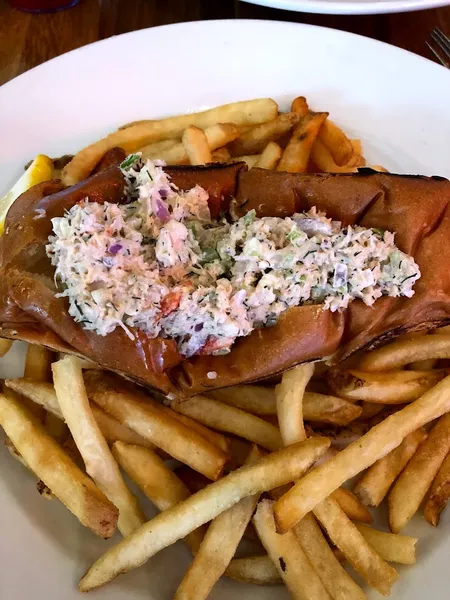 lobster rolls Pier Market Seafood Restaurant