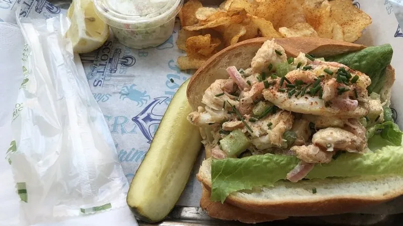 lobster rolls Pacific Catch