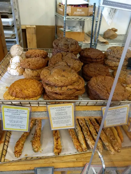 organic bakery Arizmendi Bakery