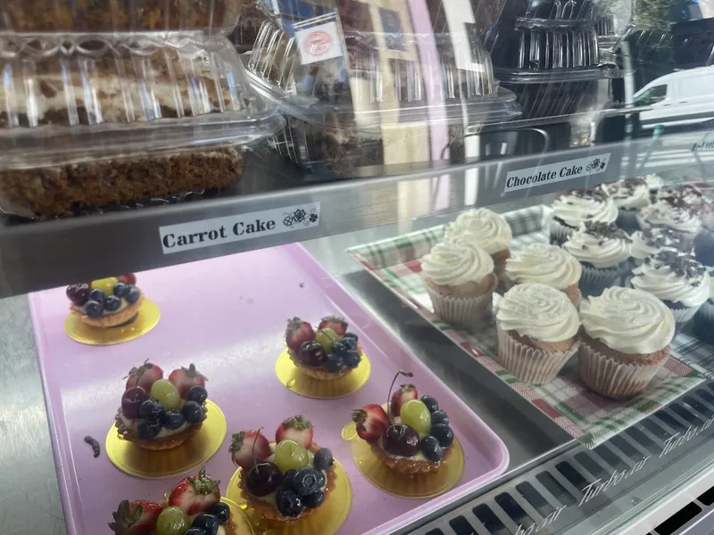 cupcake K&J Sweets and Bakery