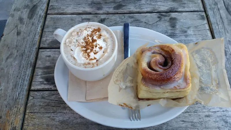 cinnamon rolls Con Pane Rustic Breads & Cafe