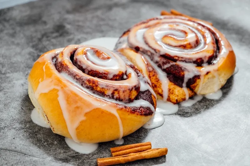 cinnamon rolls Polly's Pies Restaurant & Bakery