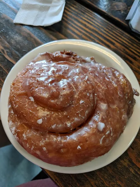 cinnamon rolls Donut Farm Oakland