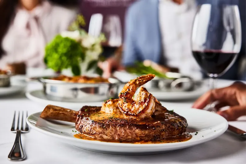 restaurants for large groups Fleming’s Prime Steakhouse & Wine Bar