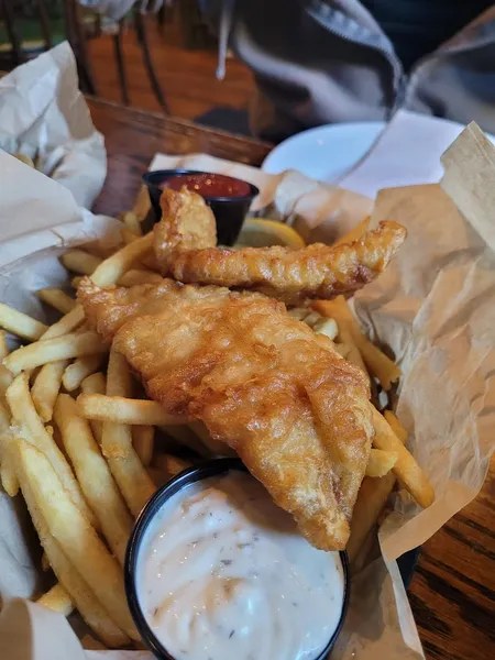 fish and chips O'Flaherty's Irish Pub