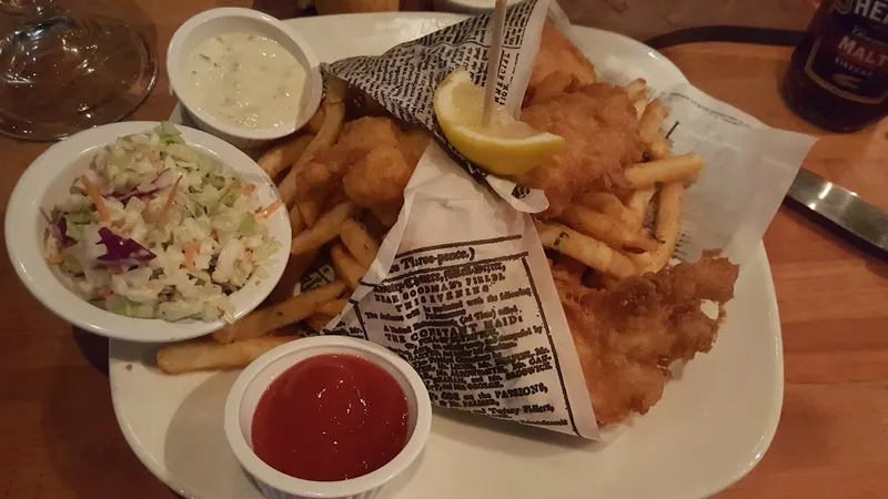 fish and chips Gladstone's Long Beach