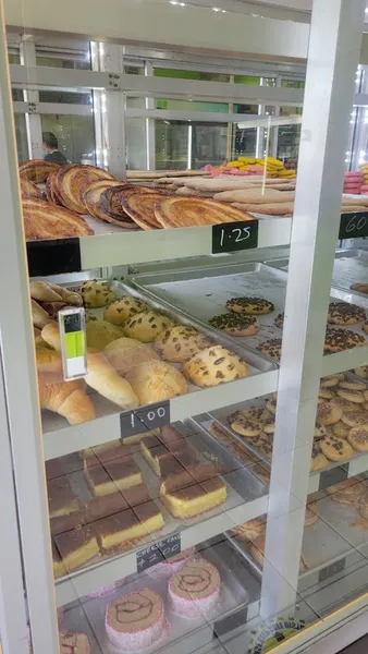 Medina's Bakery