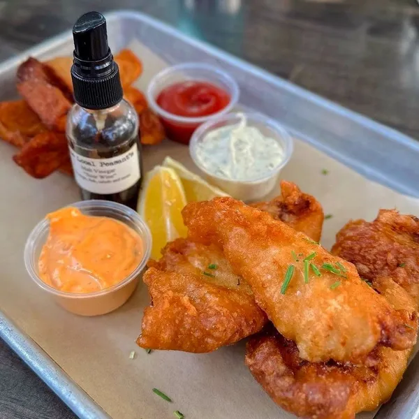 chicken tenders The Local Peasant - Sherman Oaks Restaurant and Bar