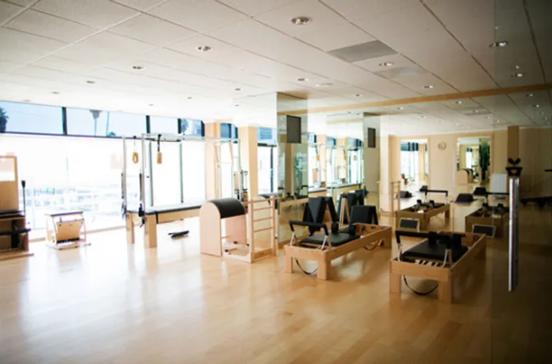 workout classes M 필라테스 in Koreatown