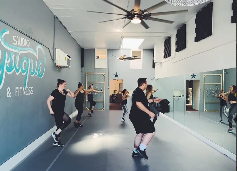 workout classes Dance Physique - Adult Dance Fitness