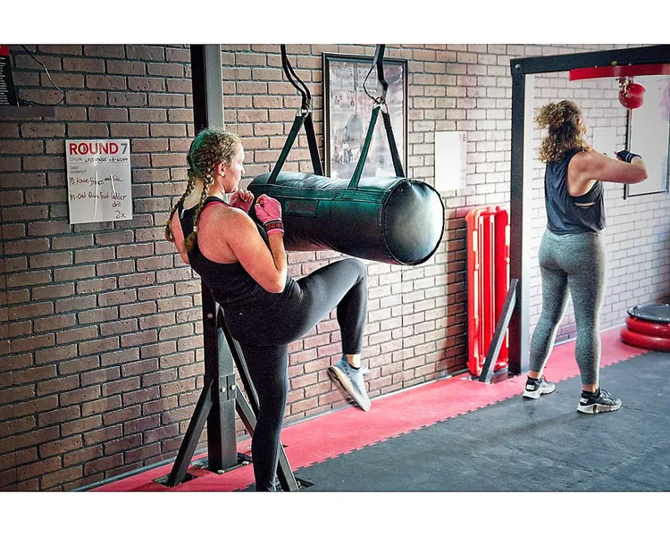 workout classes 9Round Kickboxing Fitness