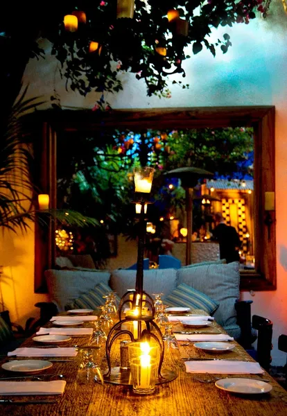 romantic restaurants The Little Door