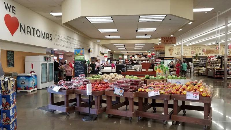 grocery stores Raley's