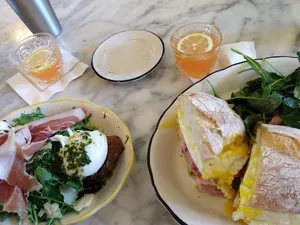 egg sandwich in Oakland