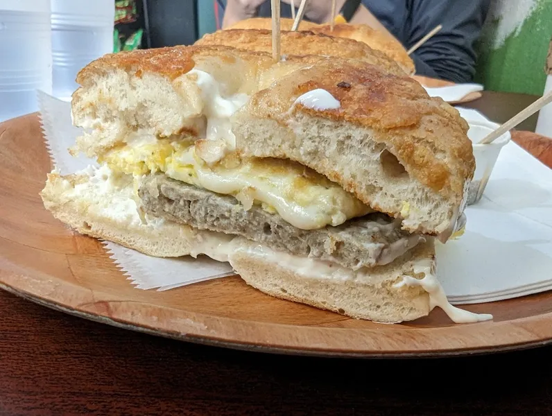 egg sandwich Cafe Uccello