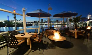 romantic bars in Long Beach