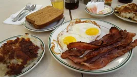 Best of 19 fried eggs in Los Angeles