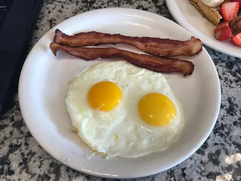 fried eggs My-Kitchen