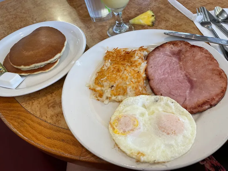 fried eggs Holder's Country Inn