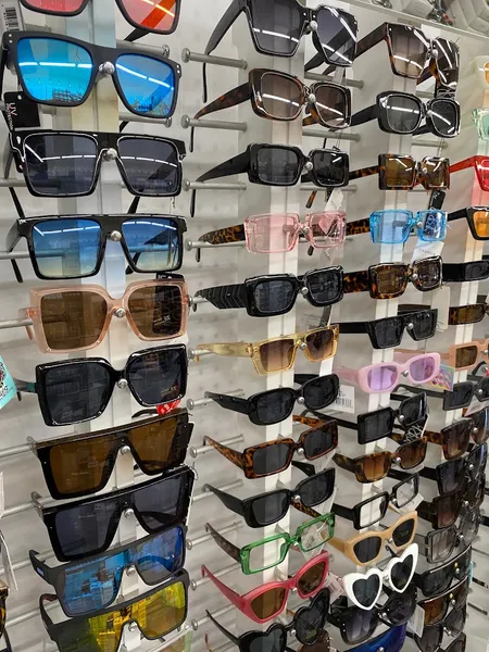 sunglasses stores Sun Buster Inc. in Downtown Los Angeles