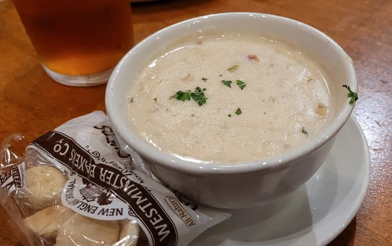 clam chowder King's Fish House