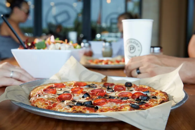 Pieology Pizzeria Park Crossing, Fresno, CA