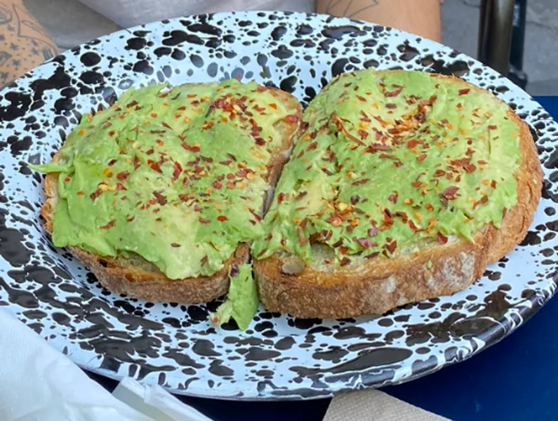 avocado toast BOLT EaHo