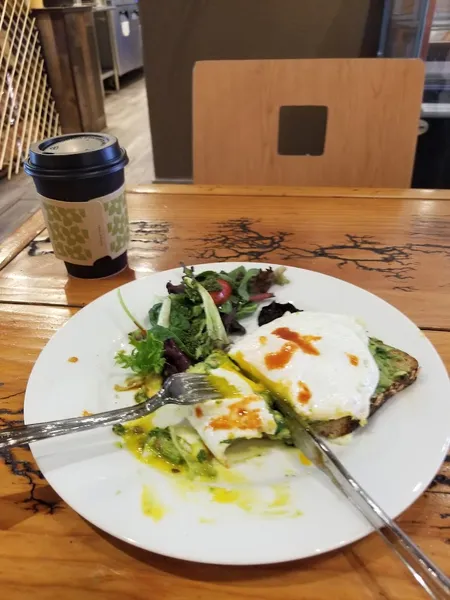 avocado toast RioZonas Açaí North Hollywood