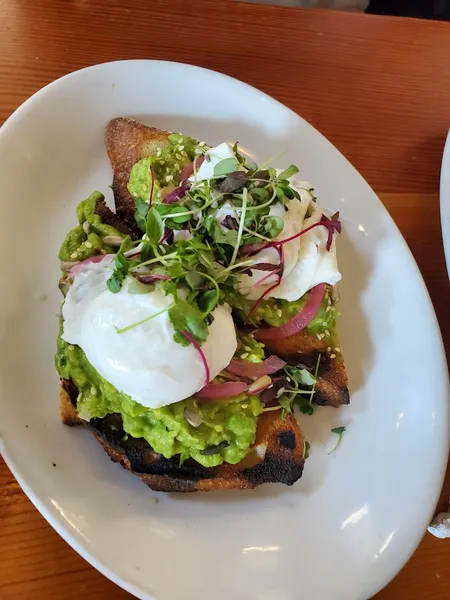 avocado toast Cafe Bernardo - R15